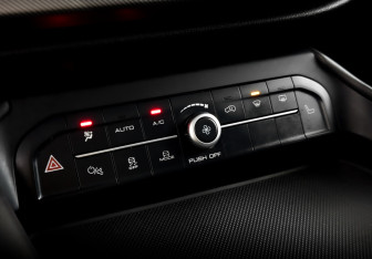 Подержанный автомобиль Haval F7x 2022 года (25 фото)