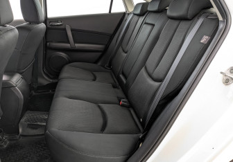 Подержанный автомобиль Mazda 6 Liftback 2012 года (12 фото)