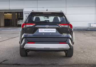 Новый Toyota RAV4 2023 (6 фото)