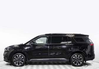 Подержанный автомобиль Kia Carnival 2020 года (8 фото)