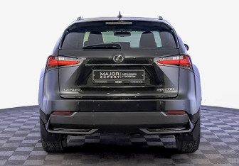 Подержанный автомобиль Lexus NX 2017 года (6 фото)