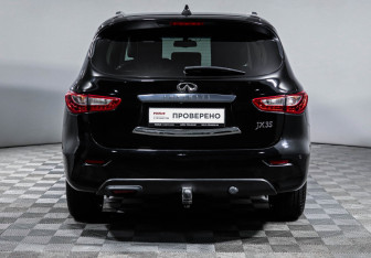 Подержанный автомобиль Infiniti JX 2013 года (6 фото)