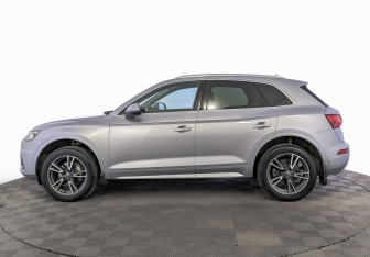 Подержанный автомобиль Audi Q5 2017 года (8 фото)