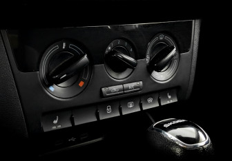 Подержанный автомобиль Skoda Rapid Liftback 2021 года (25 фото)
