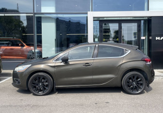 Подержанный автомобиль Citroen DS4 2012 года (8 фото)