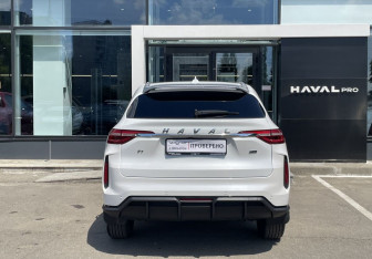 Подержанный автомобиль Haval F7 2022 года (6 фото)