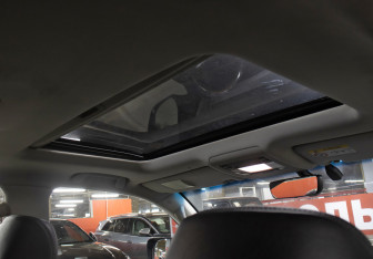 Подержанный автомобиль Toyota Land Cruiser Suv 2015 года (17 фото)