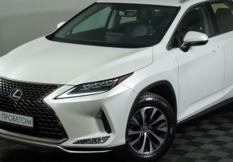 Подержанный автомобиль Lexus RX 2020 года (26 фото)