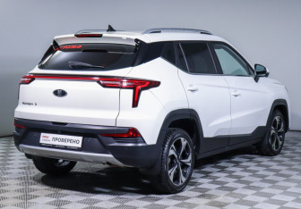 Подержанный автомобиль Москвич 3 2023 года (5 фото)