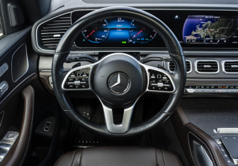 Подержанный автомобиль Mercedes-Benz GLE 2021 года (10 фото)