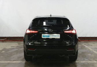 Подержанный автомобиль Lexus NX 2015 года (6 фото)