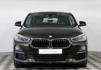 Подержанный автомобиль BMW X2 2018 года (3 фото)