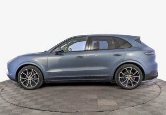 Подержанный автомобиль Porsche Cayenne 2019 года (8 фото)