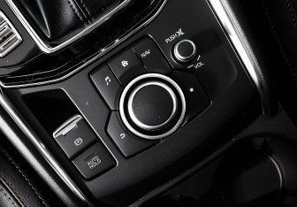 Подержанный автомобиль Mazda CX-5 2023 года (13 фото)