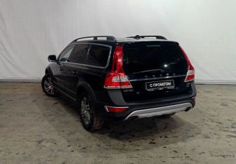 Подержанный автомобиль Volvo XC70 2014 года (6 фото)