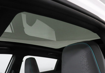 Подержанный автомобиль Changan UNI-T 2023 года (13 фото)