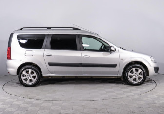 Подержанный автомобиль LADA (ВАЗ) Largus Wagon 2020 года (4 фото)