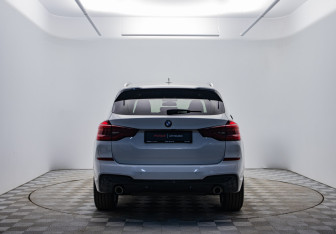 Подержанный автомобиль BMW X3 2019 года (6 фото)