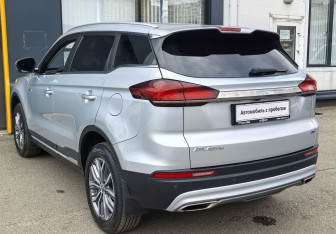 Подержанный автомобиль Geely Atlas Pro 2021 года (7 фото)
