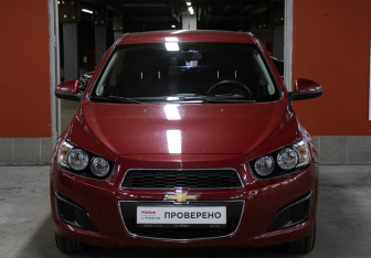 Подержанный автомобиль Chevrolet Aveo Hatchback 2014 года (2 фото)