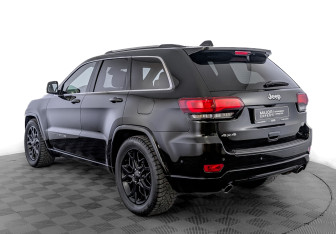 Подержанный автомобиль Jeep Grand Cherokee 2021 года (7 фото)
