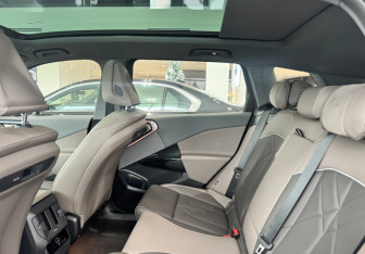 Новый BMW X3 2025 (10 фото)