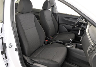 Подержанный автомобиль Kia Rio Sedan 2021 года (24 фото)