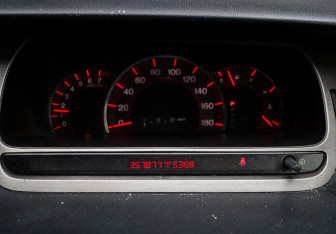 Подержанный автомобиль Honda Odyssey Compactvan 2004 года (18 фото)