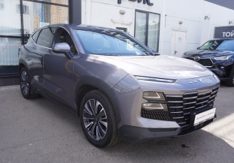 Подержанный автомобиль Jetour Dashing 2023 года (3 фото)
