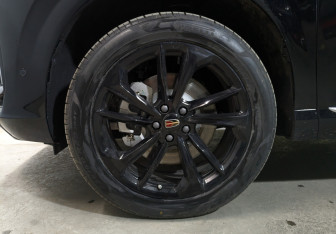 Новый Hongqi HS3 2024 (7 фото)