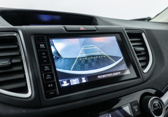 Подержанный автомобиль Honda CR-V 2015 года (9 фото)