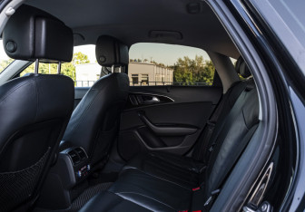 Подержанный автомобиль Audi A6 Sedan 2012 года (15 фото)