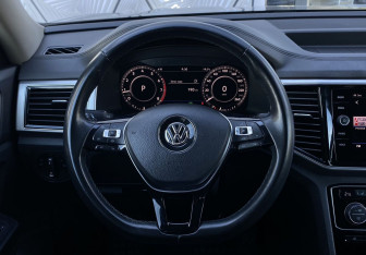 Подержанный автомобиль Volkswagen Teramont 2018 года (15 фото)