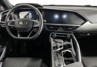 Подержанный автомобиль Geely Tugella 2023 года (12 фото)