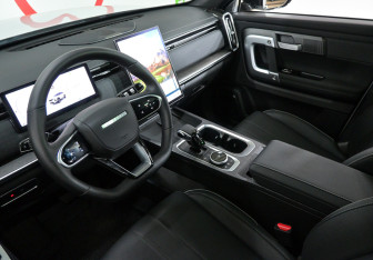 Подержанный автомобиль Jaecoo J7 2026 года (7 фото)