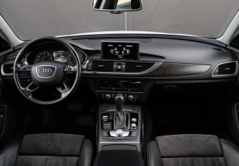 Подержанный автомобиль Audi A6 Sedan 2016 года (9 фото)