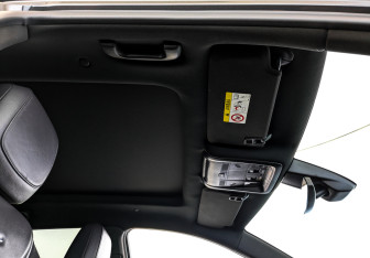 Подержанный автомобиль Cadillac XT5 2018 года (24 фото)