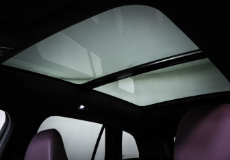 Подержанный автомобиль Geely Monjaro 2024 года (18 фото)