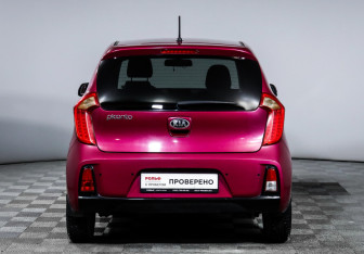 Подержанный автомобиль Kia Picanto 2015 года (6 фото)