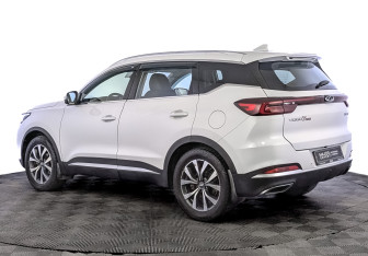 Подержанный автомобиль Chery Tiggo 7 Pro 2021 года (7 фото)
