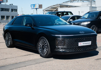 Подержанный автомобиль Hyundai Grandeur 2023 года (3 фото)