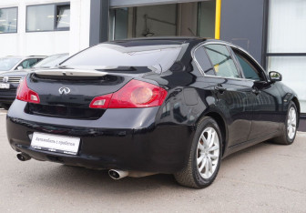 Подержанный автомобиль Infiniti G Sedan 2007 года (5 фото)