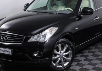 Подержанный автомобиль Infiniti EX 2012 года (26 фото)