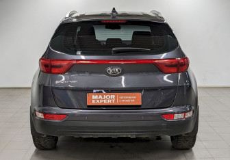 Подержанный автомобиль Kia Sportage 2018 года (6 фото)
