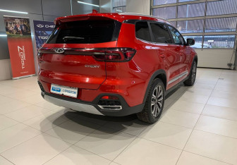 Подержанный автомобиль Chery Tiggo 8 2021 года (4 фото)