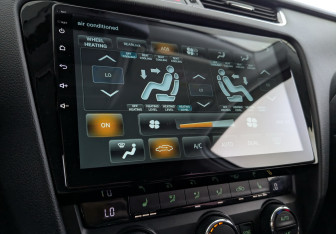 Подержанный автомобиль Skoda Octavia Liftback 2016 года (26 фото)