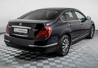Подержанный автомобиль Nissan Teana 2007 года (5 фото)