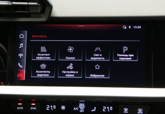 Подержанный автомобиль Audi A3 Hatchback 2021 года (23 фото)