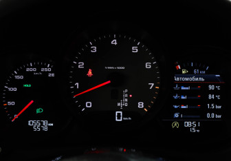 Подержанный автомобиль Porsche Macan 2017 года (11 фото)