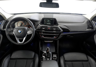 Подержанный автомобиль BMW X4 2019 года (14 фото)